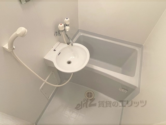 レオパレスグランディールの風呂写真