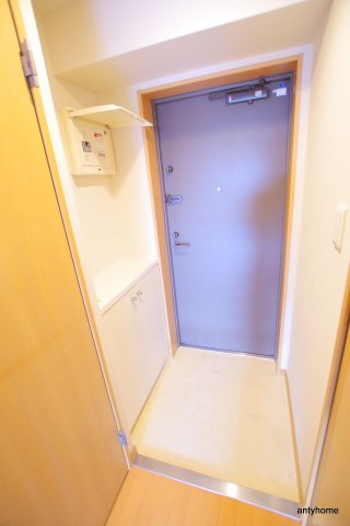 地下鉄谷町線 天神橋筋六丁目駅 徒歩9分 13階建 築19年の玄関写真
