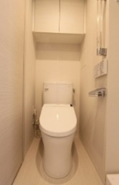 GENOVIA板橋 west green veilのトイレ写真