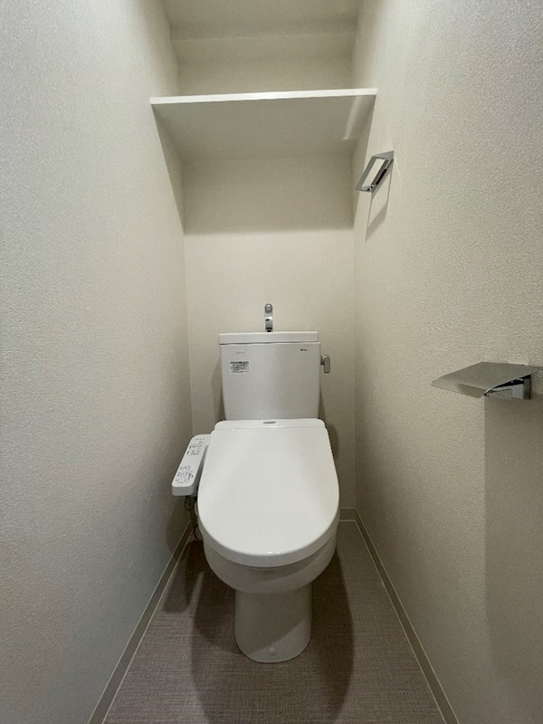 トイレ　※別のお部屋のお写真です。御参考までに。