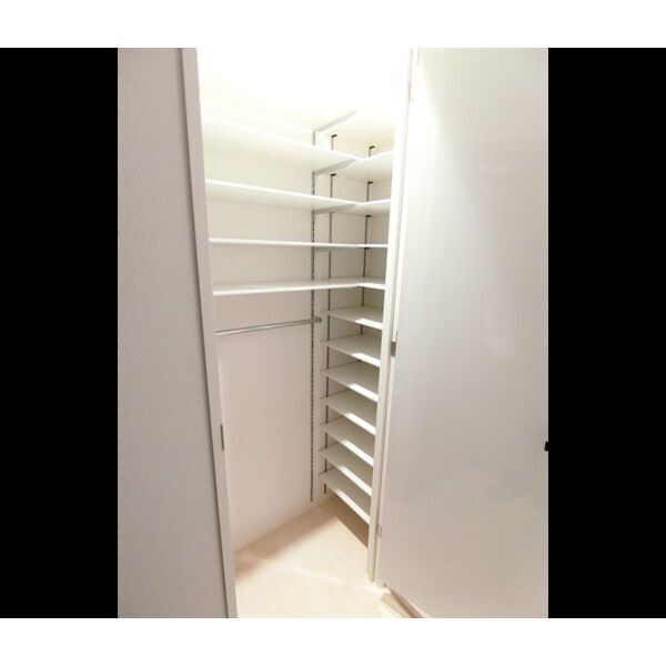 収納　原状と異なる場合がございます