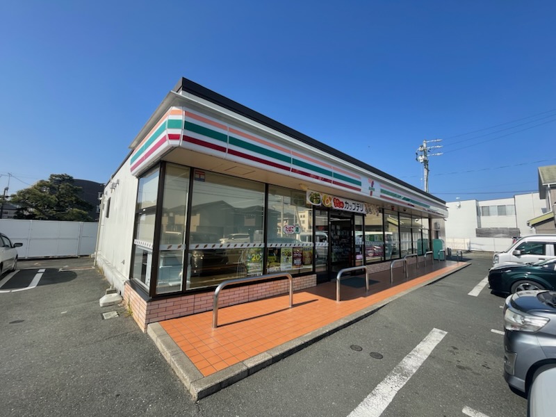 コンビニ　セブンイレブン浜松アリーナ前店（コンビニ）まで505m