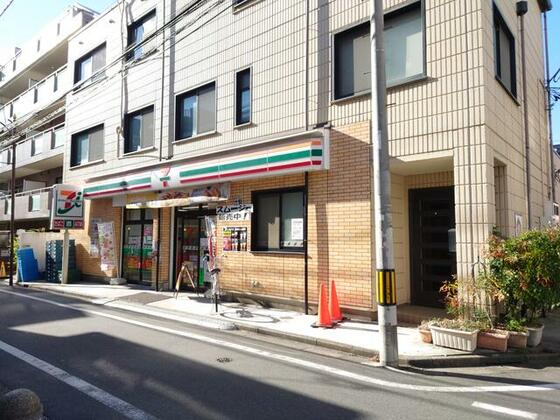 コンビニ　セブンイレブン西池袋３丁目店（コンビニ）まで310m