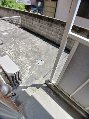 庭　簡単な家庭菜園も楽しめるお庭です