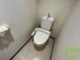 トイレ　清潔感のあるトイレはウォシュレット機能付き
