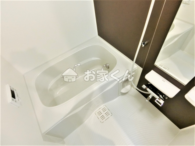 バス・シャワールーム　追い焚き・浴室乾燥機(写真は別のお部屋です)