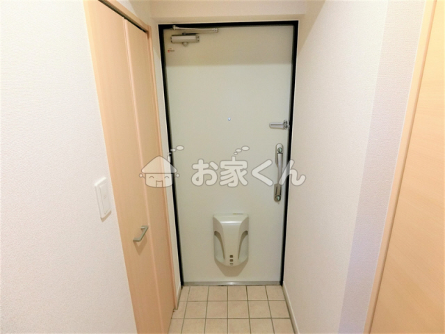 玄関　シューズボックス付き玄関(写真は別のお部屋です)