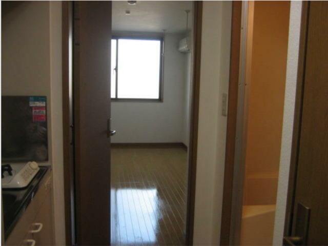 居室・リビング　廊下