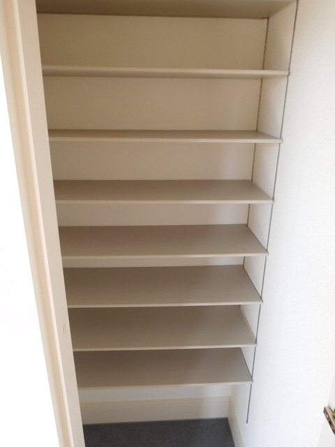 玄関　収納たっぷりのシューズクローク