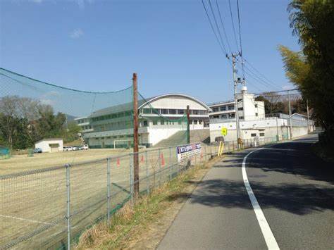 中学校　いわき市立磐崎中学校（中学校）まで76m