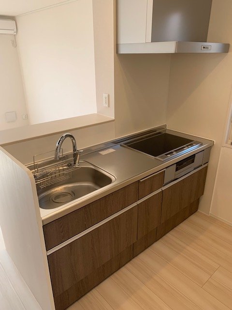 キッチン　対面キッチン(IHクッキングヒーター付のシステムキッチン)