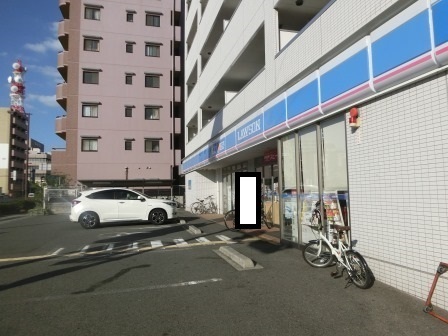 コンビニ　ローソン（コンビニ）まで69m