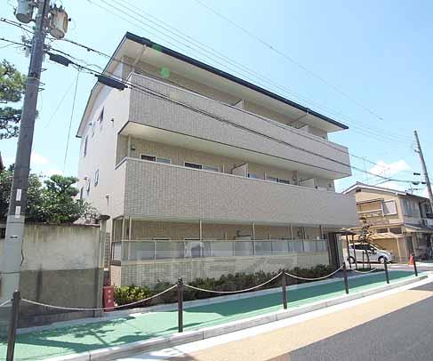 京都市伏見区舞台町のマンションの建物外観