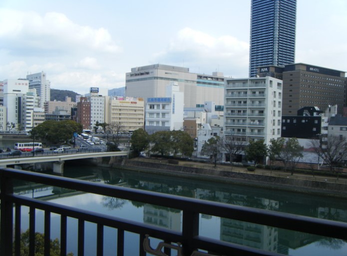 【広島市中区橋本町のマンションの眺望】