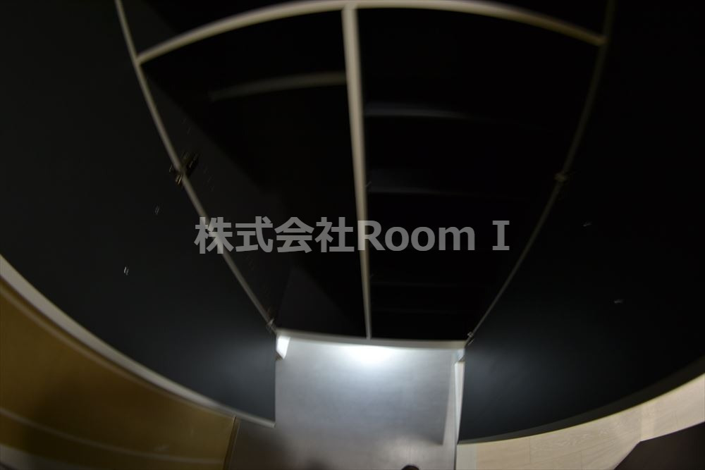 玄関　落ち着いた玄関です