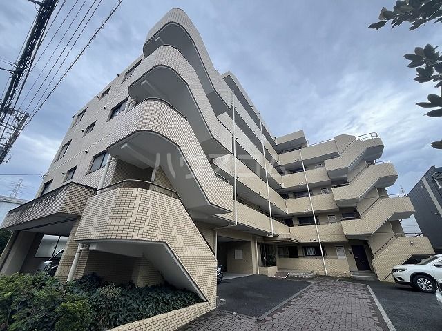 江戸川区松江のマンションの建物外観