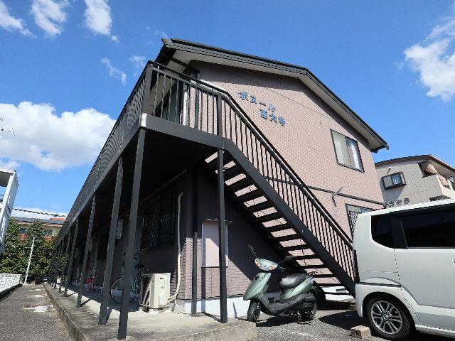 【奈良市青野町のアパートの建物外観】