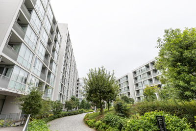 【世田谷区砧のマンションの建物外観】