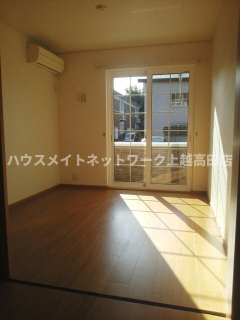 居室・リビング　洋室