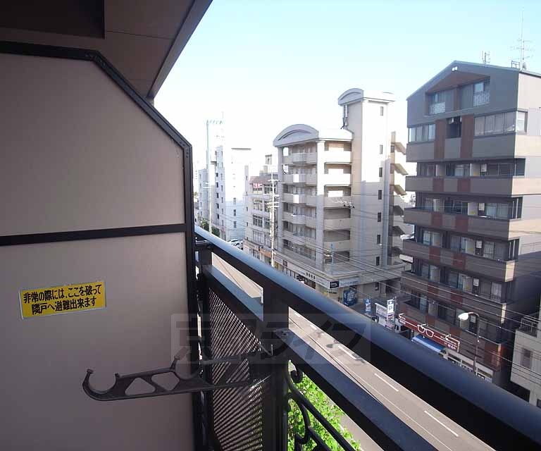 【京都市右京区西院乾町のマンションの眺望】