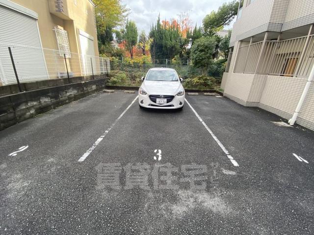 【ジョナサンの駐車場】