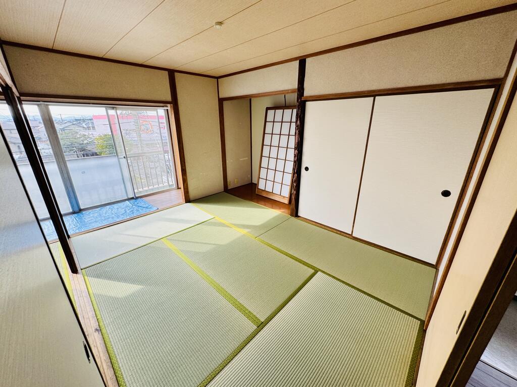 綱島ビル 3F部分の居間写真