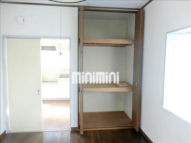 収納　奥行きのある収納スペースです