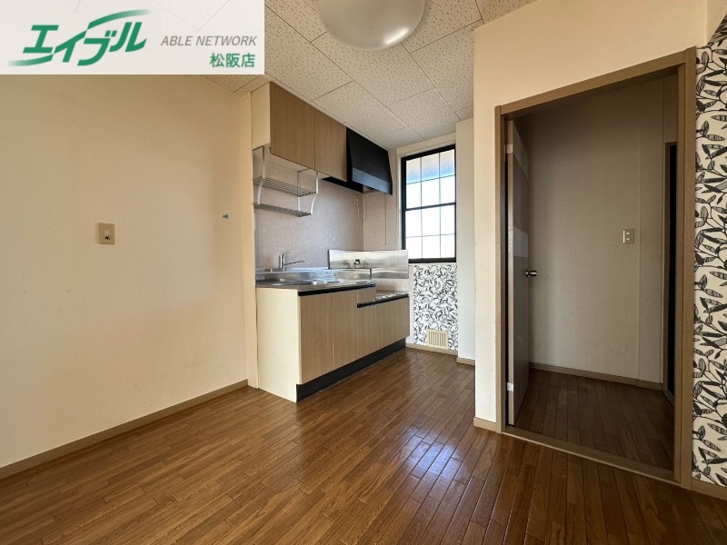 居室・リビング　同型参考写真