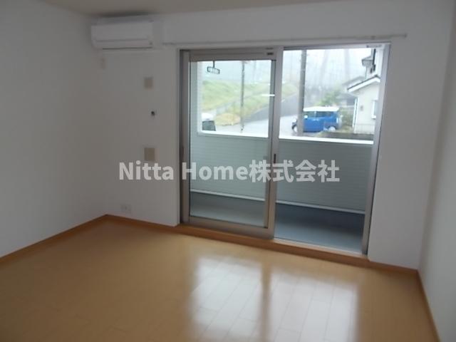 居室・リビング　リビングは12.6帖です◎