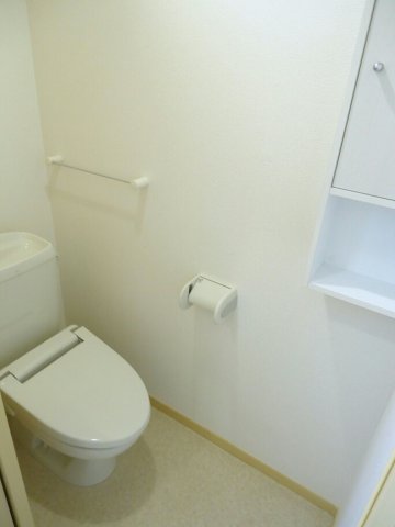 トイレ　コンパクトで使いやすいトイレです