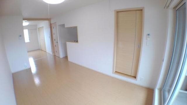 居室・リビング　※別号室の写真です。