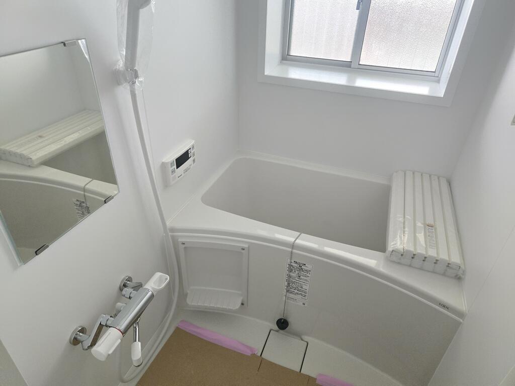 バス・シャワールーム　追い焚き機能付き