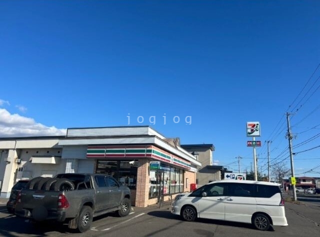コンビニ　セブンイレブン帯広北１線店（コンビニ）まで500m
