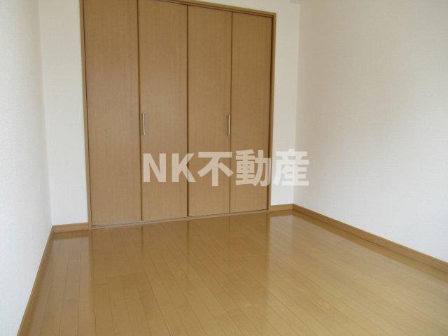 その他部屋・スペース　落ち着いて過ごせるお部屋なので、寝室にいかがでしょうか