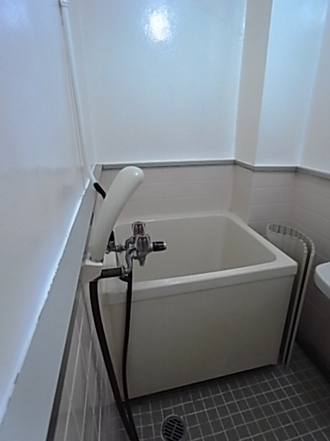 バス・シャワールーム　バスルーム