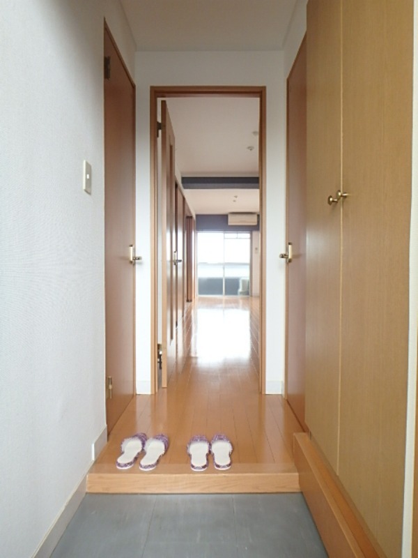 玄関　図面と現状に相違がある場合には現状を優先