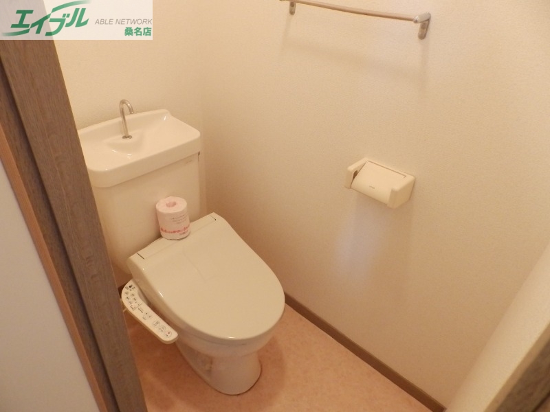 トイレ　同物件別室写真