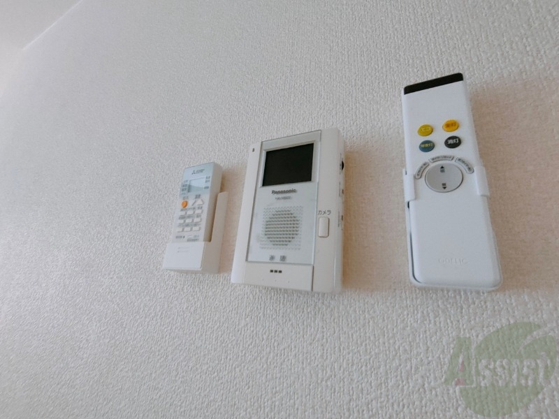 セキュリティ　ＴＶモニター付インターホンです。来客者の顔が見えるので安心！