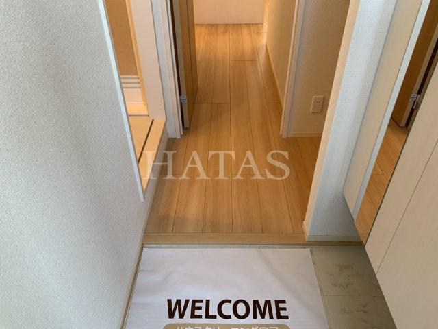玄関　同物件別部屋です