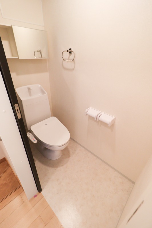 トイレ　図面と現状に相違がある場合には現状を優先