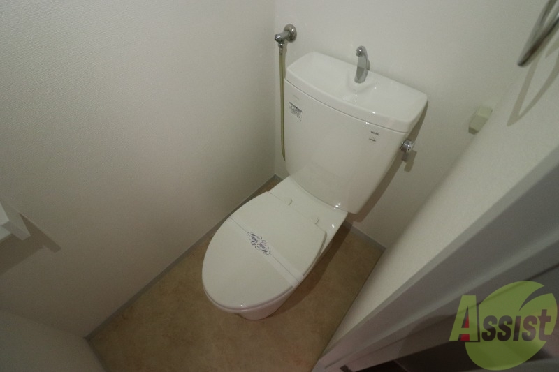 トイレ　シンプルなトイレ