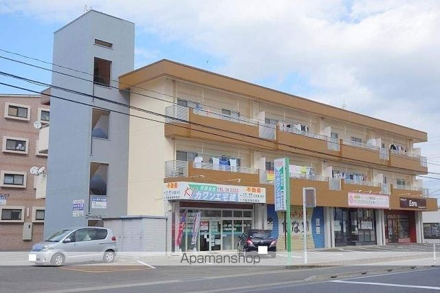 コーポラス川添の外観写真