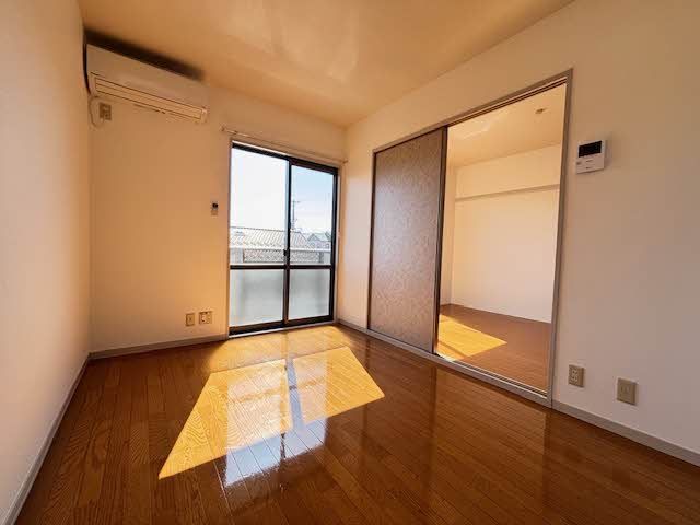 居室・リビング　洋室