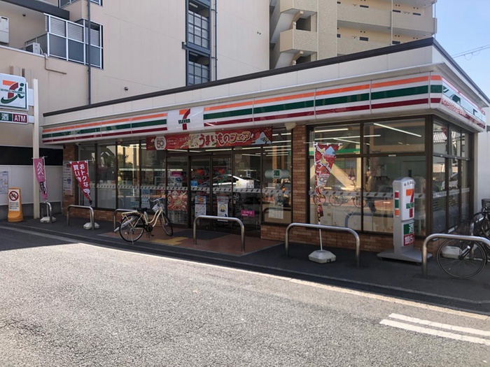 コンビニ　セブンイレブン近鉄長瀬駅北店（コンビニ）まで306m