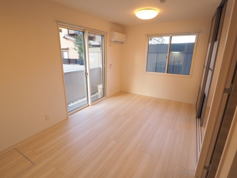 居室・リビング　同仕様写真