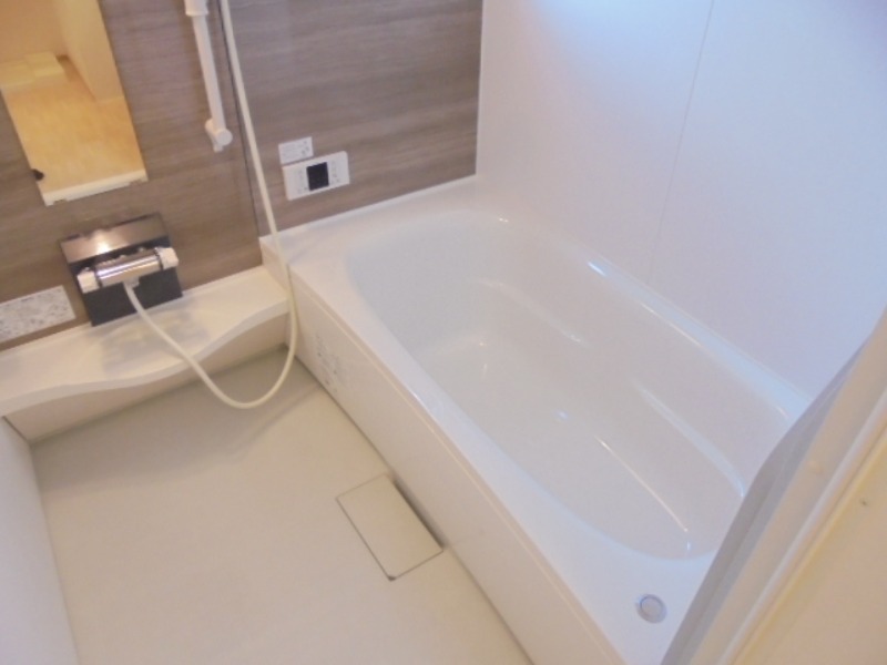 バス・シャワールーム　図面と現状に相違がある場合には現状を優先