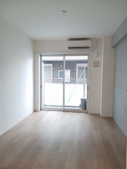 居室・リビング　※別部屋の写真です