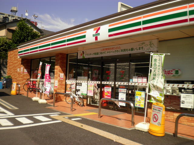 コンビニ　セブンイレブン文京春日１丁目店（コンビニ）まで70m