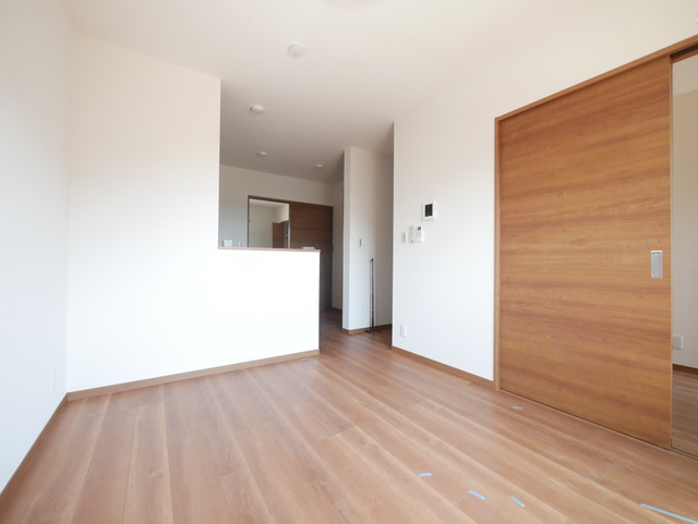 居室・リビング　★フローリングの綺麗なリビングルームですね★