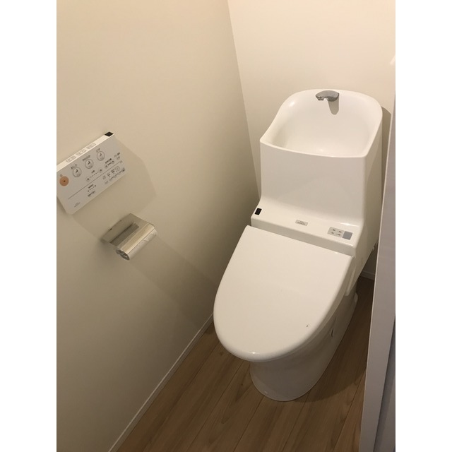 トイレ　他部屋参考写真です。